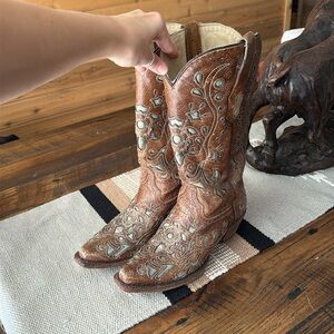 Corral cowboy boots